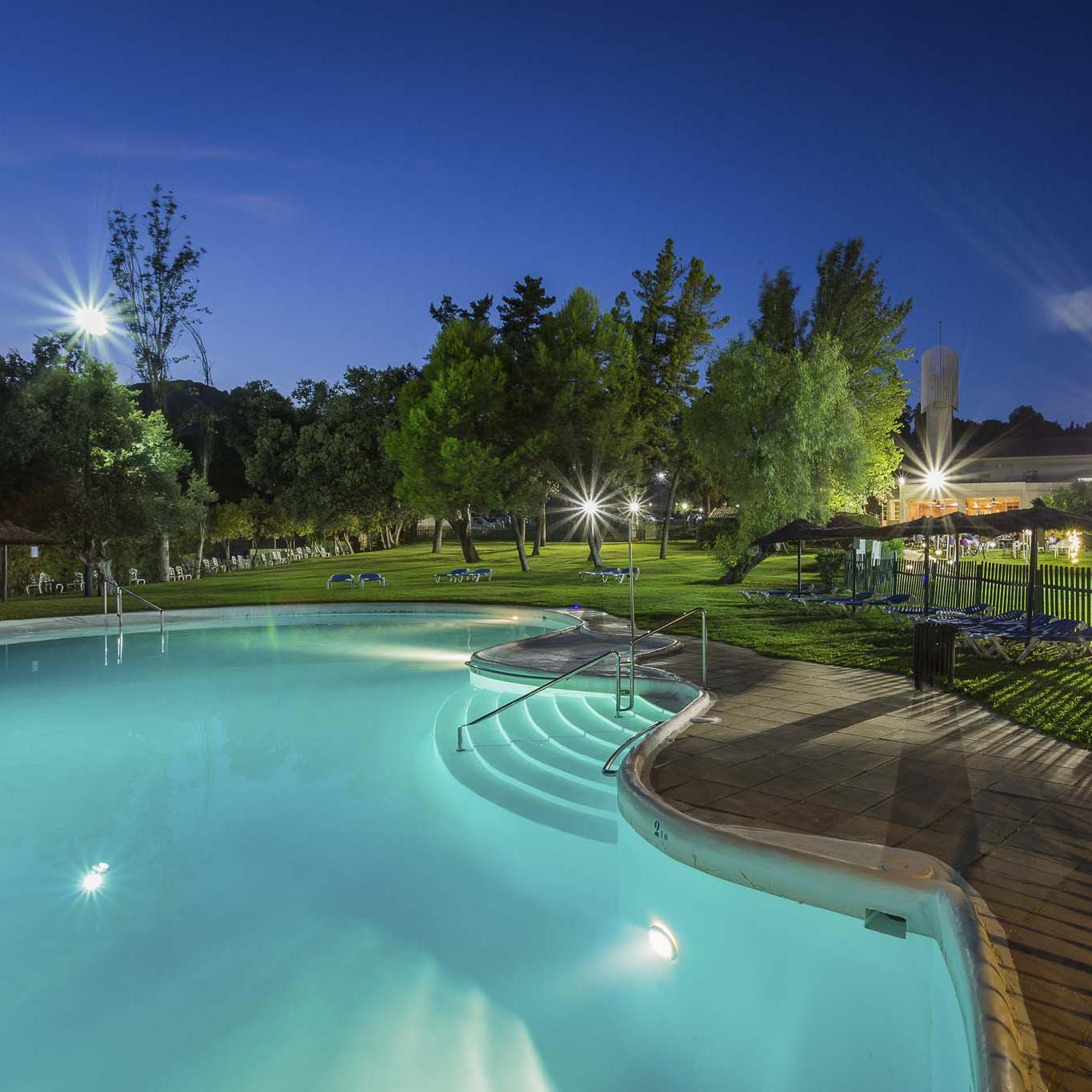 Crisol Jardines de Córdoba, zwembad
