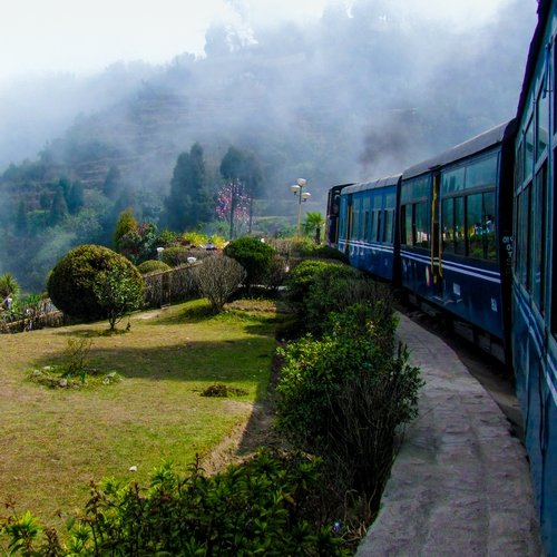 in_al_allahabad trein.jpg