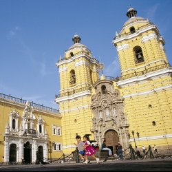 pe_al_san francisco church - lima 1.jpg