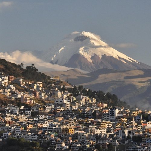 ec_al_cotopaxi view from quito.jpg