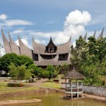 Minangkabau huis in Padang