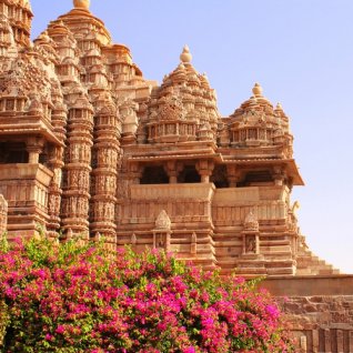in_al_khajuraho2.jpg