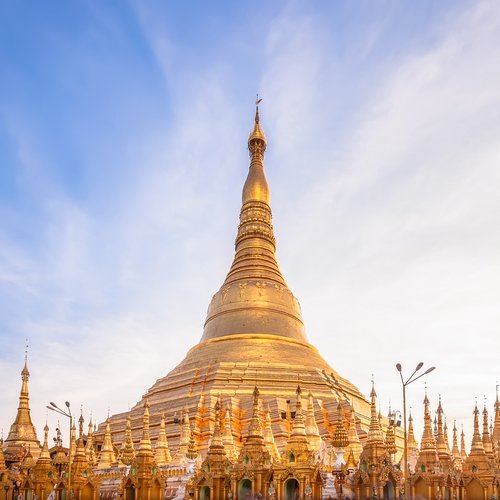 mm_al_shwedagon pagoda.jpg