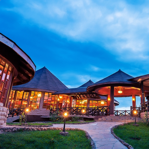 Lake Nakuru Sopa Lodge, exterior