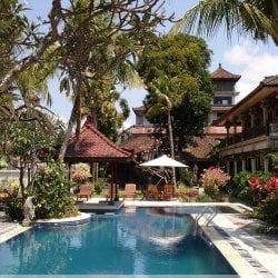 Taman Agung Hotel, zwembad