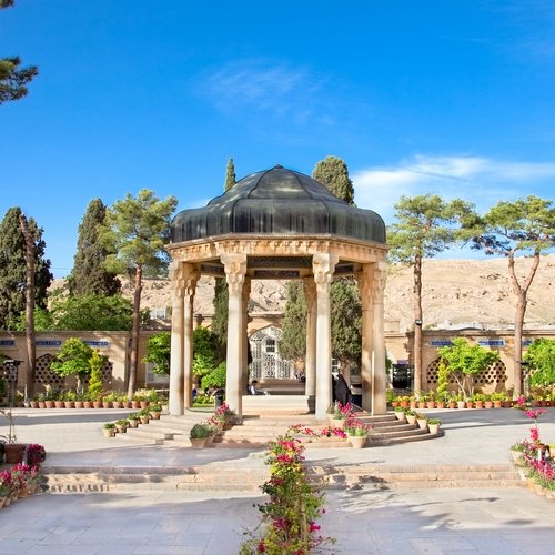 ir_al_tombe van hafez_500x500.jpg