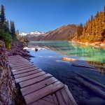 ca_al_whi_lake1.jpg