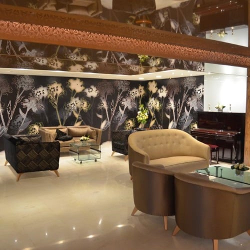 Oum Palace, lobby