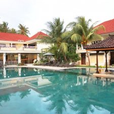 puri saron zwembad