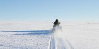 Tips voor sneeuwactiviteiten, sneeuwscooter in Ijsland