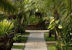 id_ac_tonysvillas_tuin.jpg Tonys Villas & Resort Bali, tuin