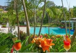 cr_acc_tamarindodiria_zw.jpg Hotel Tamarindo Diria Beach Resort, zwembad