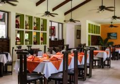 cr_ac_sam_leyenda_res.jpg Hotel Leyenda, restaurant