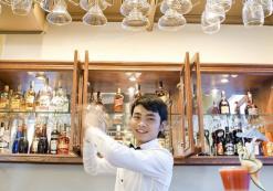 vn_ac_adamas_bar.jpg VN_AC_Adamas_BAR