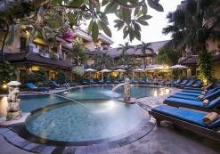 Parigata Resort & Spa, zwembad