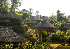 Traditionele huizen in de karen cultuur