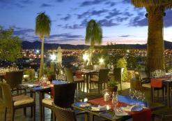 Heinitzburg hotel buitenterras