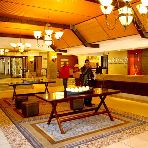 Safari Hotel, lobby