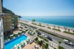 Hotel Pietra di Luna, zwembad