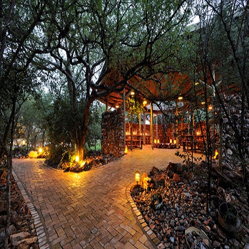 Taleni Etosha Village