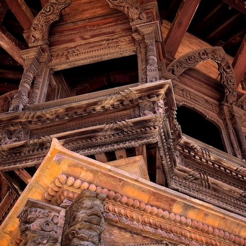 Schitterend houtsnijwerk in Bhaktapur