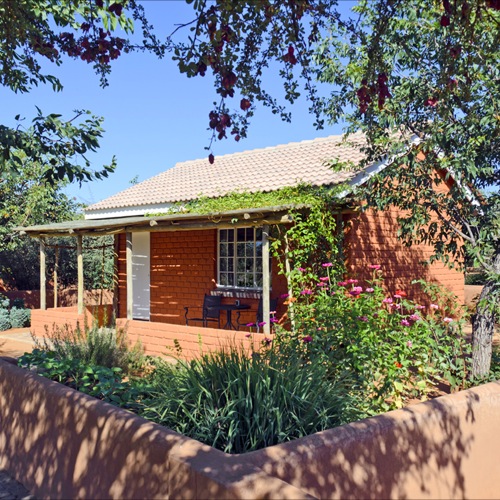 Damara Mopapane Lodge
