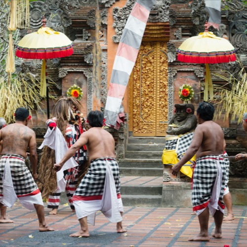 ID_AL_Ubud_dansers_159307031