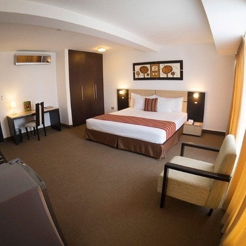 pe_ac_allpahotelka2.jpg