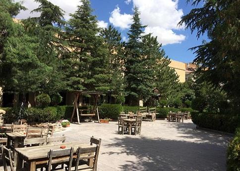 Burcu Kaya Hotel, tuin