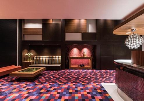 The B Akasaka, Receptie 