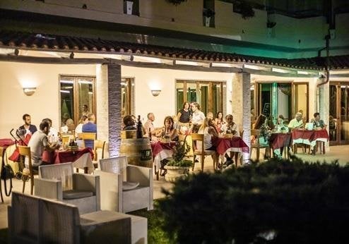 hotel Calabrisella, restaurant.jpg