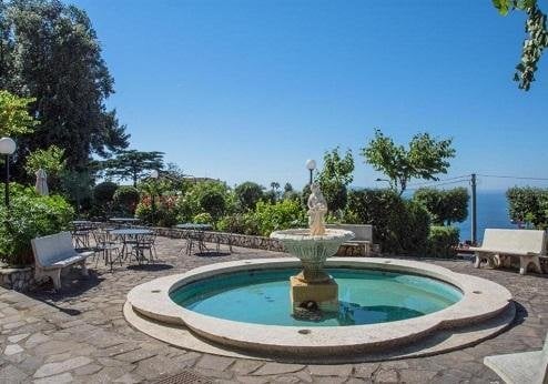 Grand Hotel Moon Valley, tuin