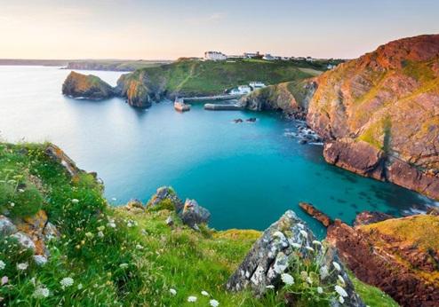 Mullion Cove Hotel, omgeving
