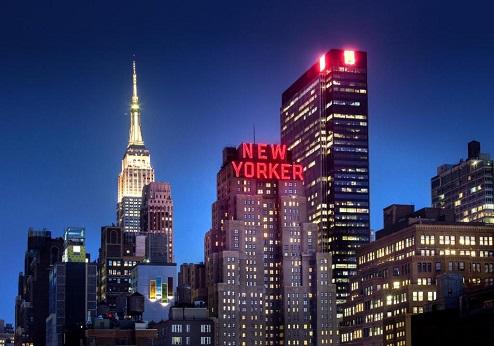 The New Yorker Hotel, exterieur