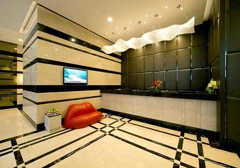 V Hotel Bencoolen, receptie