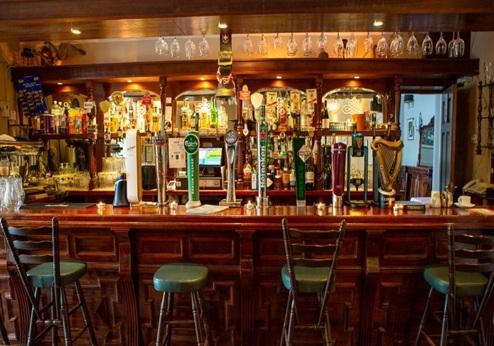 Leenane Hotel, bar