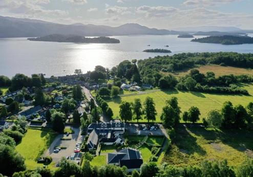 Loch Lomond Arms Hotel, Omgeving