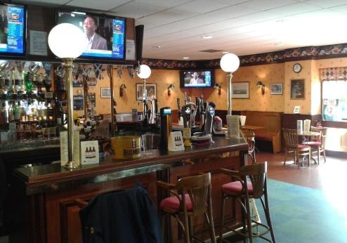 The Weigh Inn Hotel, Bar