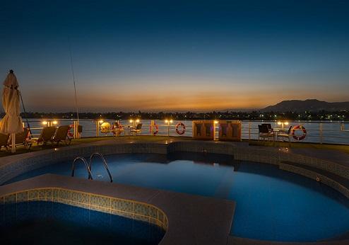 MS Jaz Regency, zwembad