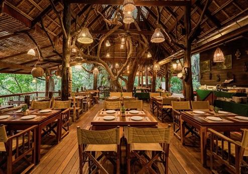 Hintok River Camp, restaurant