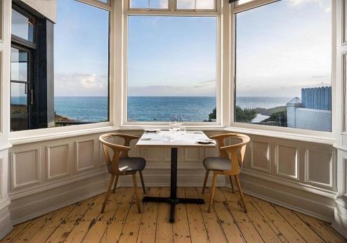 Housel Bay Hotel, restaurant