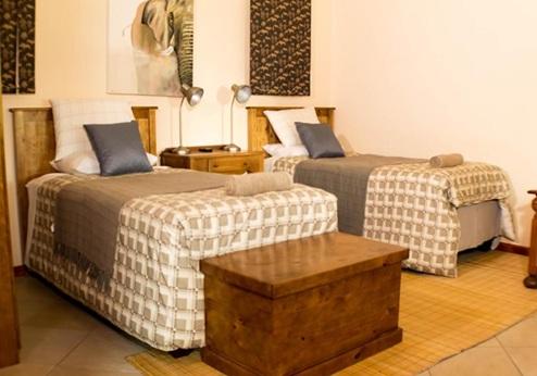 Rosedale Organic Farm B&B, bed