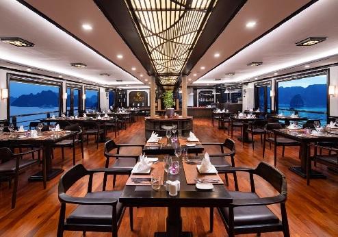 Peony Cruise, restaurant