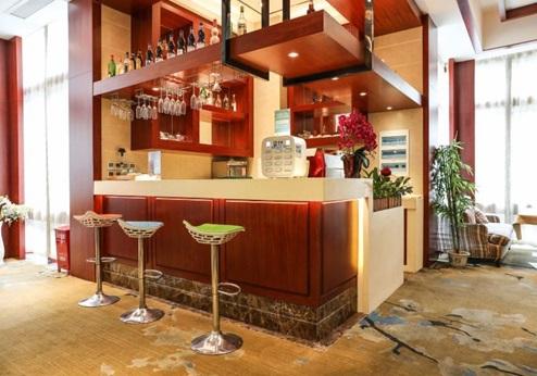 Zhejiang International Hotel, bar