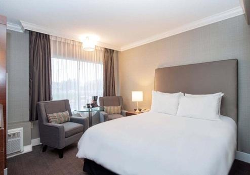 Sandman Hotel & Suites Vancouver Airport, kamer