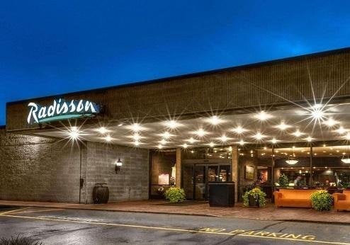 Radisson Hotel Corning, entree