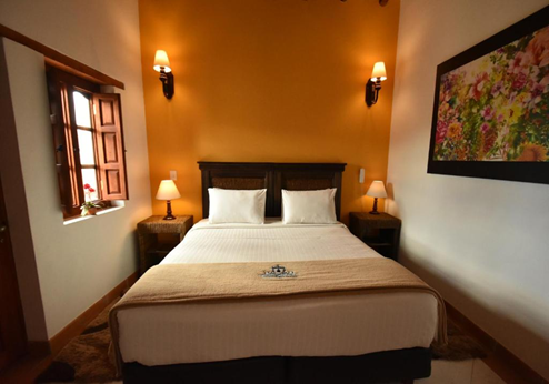 Hotel Campanario, kamer