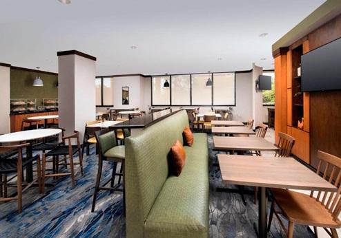 Fairfield Inn & Suites Miami Airport South, ontbijtzaal