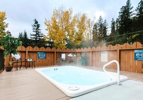 Lobstick Lodge Jasper, jacuzzi