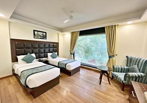 The Grand Orion, kamer